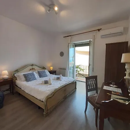 Bed and Breakfast La Guardiola Di Angela E Nino *